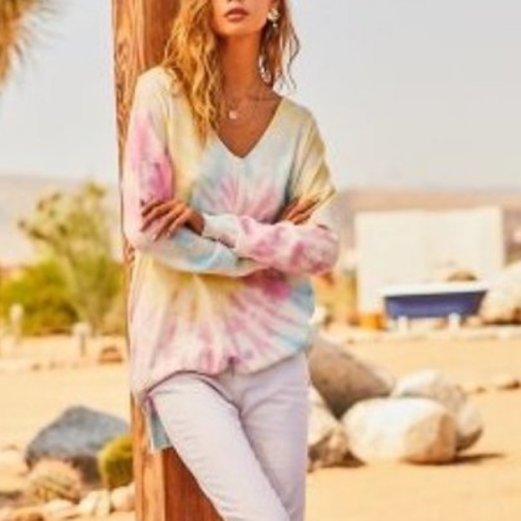 🍭 SPIRAL SWIRL MULTI COLORED TIE DYE SWEATER - Picture 3 of 5